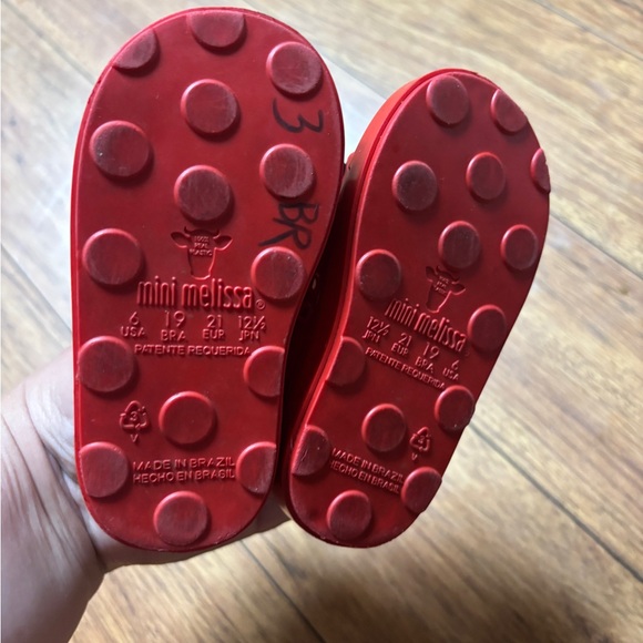 Mini Melissa Minnie Mouse Slip On Sneakers Red With Red Bow - Picture 6 of 6